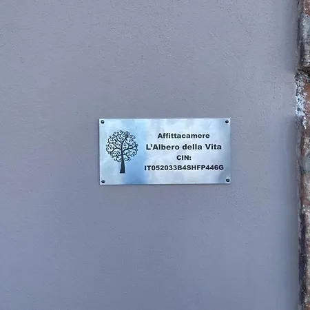 L'albero Della *